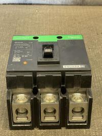 photo of MCCB29630