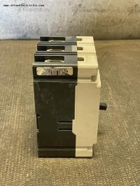 photo of MCCB29631