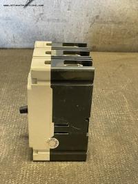 photo of MCCB29631