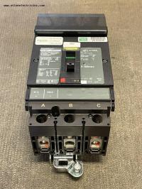 photo of MCCB29845