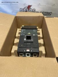 photo of MCCB29978