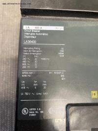 photo of MCCB29978