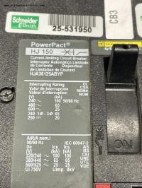 photo of MCCB29998